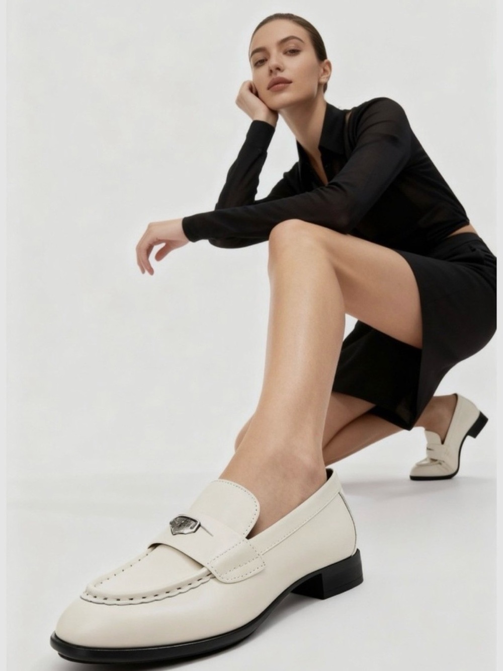 VINCE CAMUTO Leather Parama Penny Loafers - Picture 7 of 7